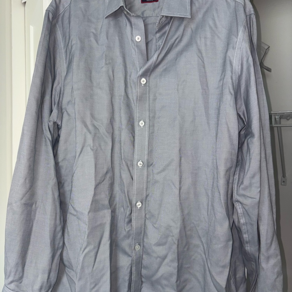 UNTUCKit Men's Light Gray Dress Shirt